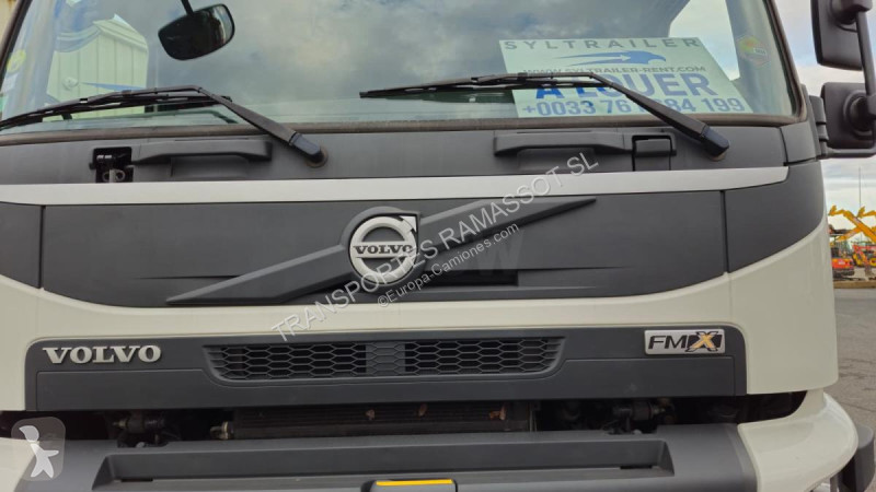 شاحنة Volvo 380  (LOCATION / RENT)