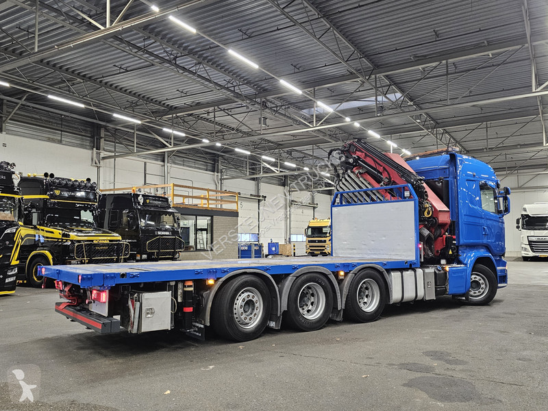 شاحنة Scania 490 8x4*4 / HMF 5020 + JIB