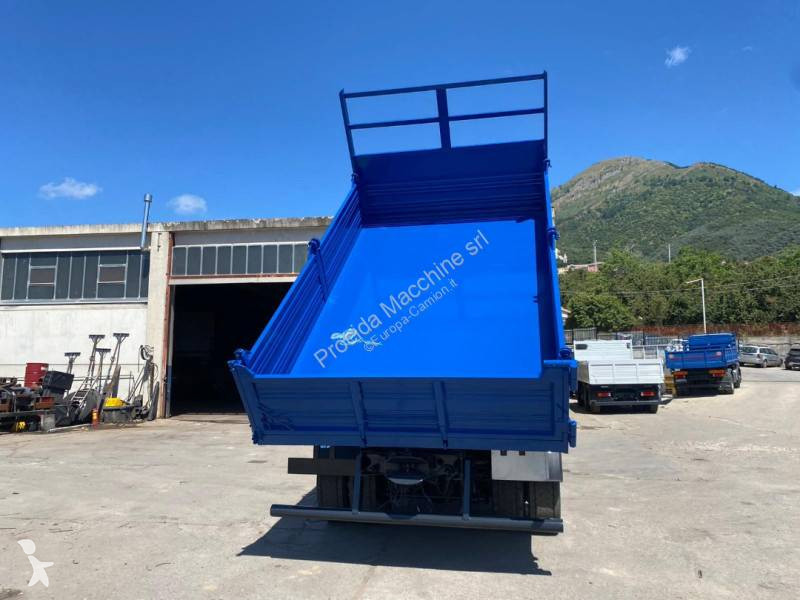 شاحنة Iveco
