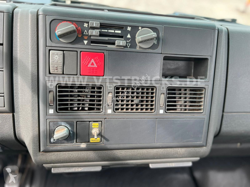 شاحنة Iveco EuroCargo 150E18 4x2 Euro 2...