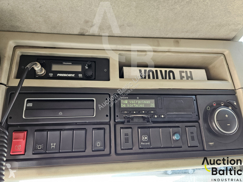 Kamión Volvo 420