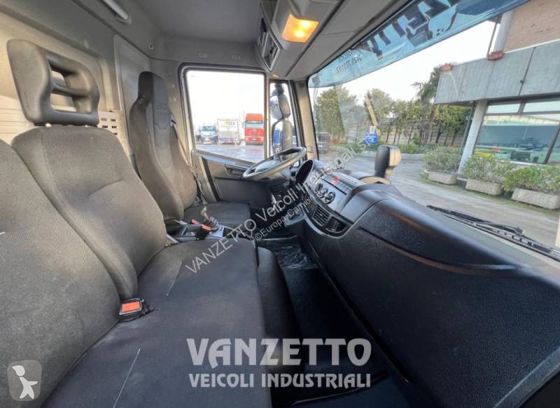 شاحنة Iveco