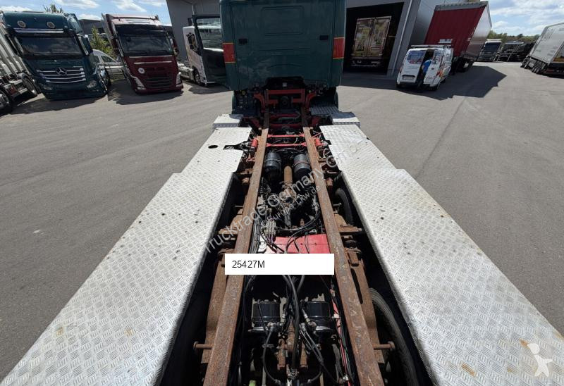 شاحنة Scania 589 R560 CB 8x4 BDF/HB /...