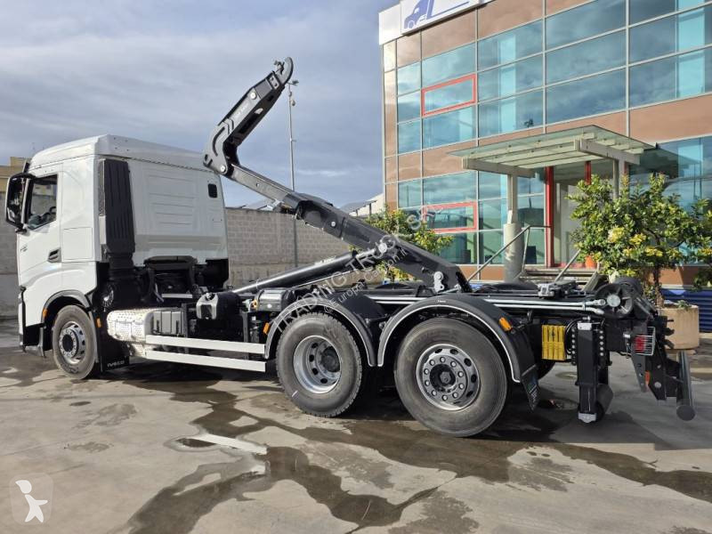 شاحنة Iveco
