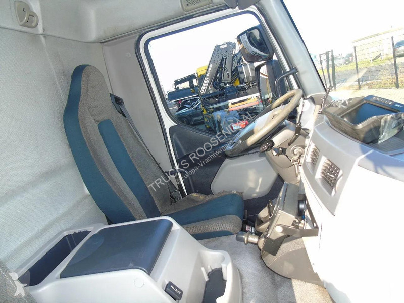 شاحنة Volvo 14.210 + ATP/FRC + CARRIER + LIFT +...
