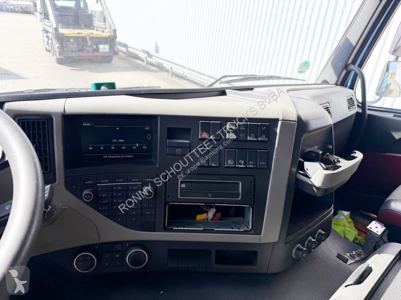Camion  FM 460 8x4 FM 460 8x4, Liftbare...