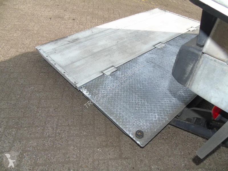 شاحنة DAF 220 + CARRIER + EURO 6 + LIFT