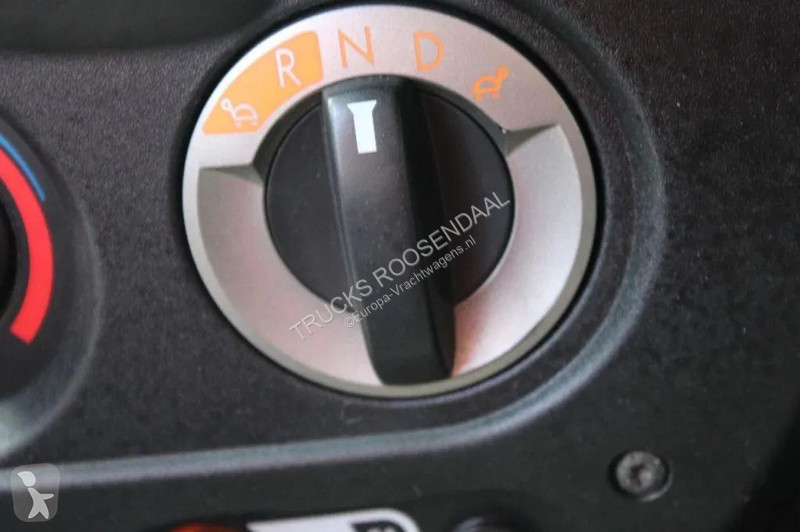 شاحنة DAF 220 + lift + euro 5