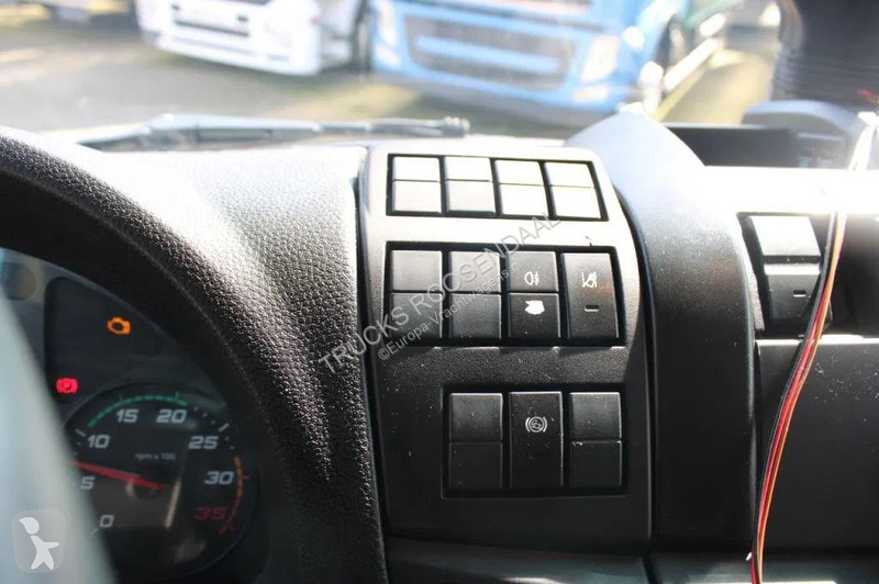 شاحنة Iveco 120E21 + Euro 6 + Dhollandia Lift +...