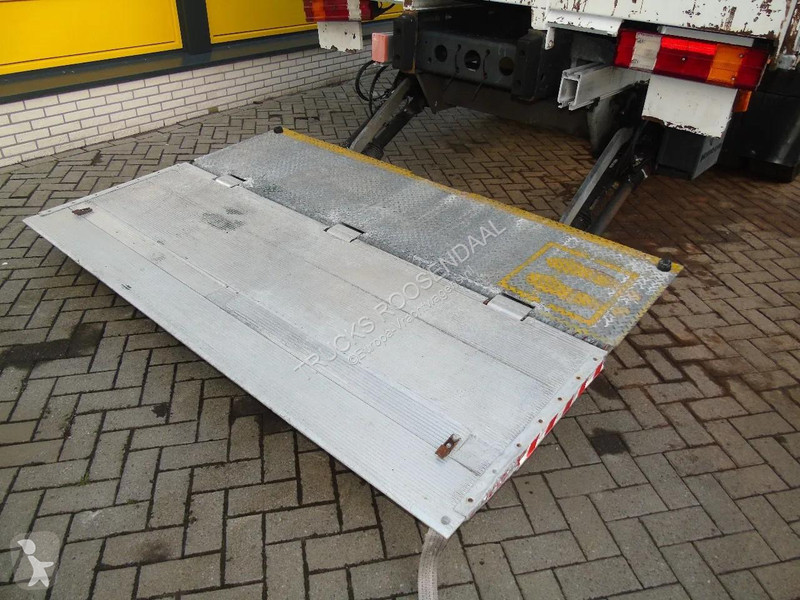 Camion Mercedes 1829 + euro 5 + lift + manual