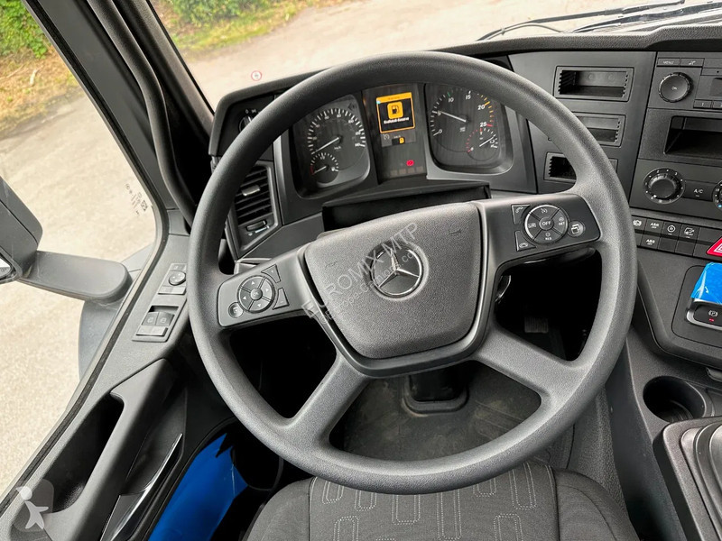شاحنة Mercedes 4142 Mercedes-Benz  5 4142 B 8X4...