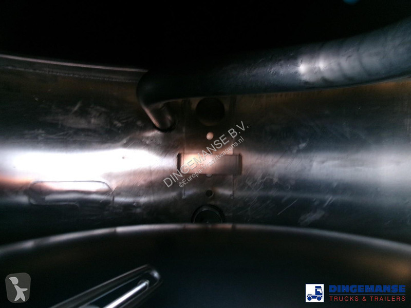 Lastbil Volvo 280 4x2 fuel tank 13.3 m3 / 4 comp
