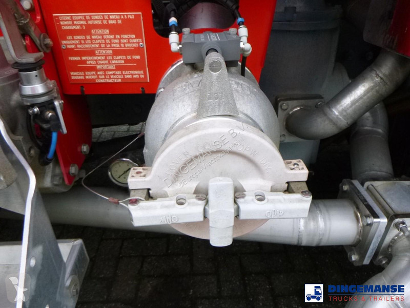 شاحنة DAF 400 6x2 fuel tank 19.5 m3 / 5 comp