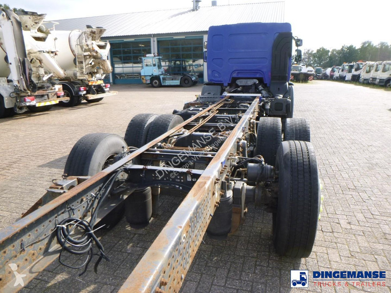 شاحنة Renault 320 dxi 6x2 chassis ADR