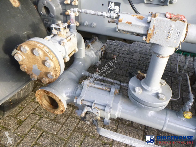 شاحنة Renault 260.19 dxi 4x2 gas tank 19.5 m3