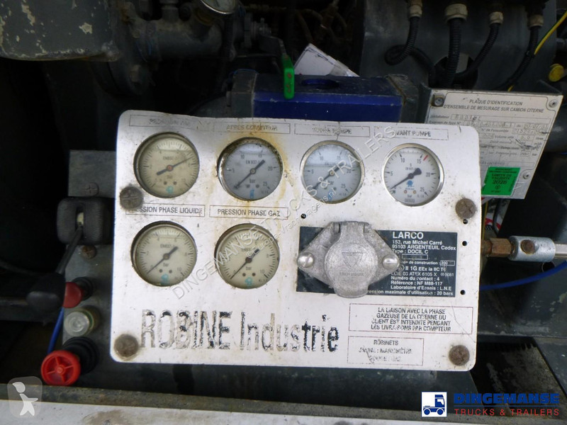 شاحنة Renault 270 dci 4x2 gas tank 18.6 m3
