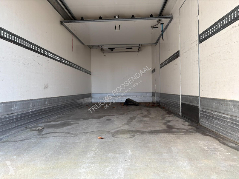 شاحنة Renault MIDLUM 270 DXI + CHEREAU +...
