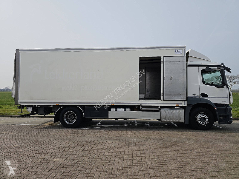 شاحنة Mercedes ANTOS 1835 FRIGO TAILLIFT