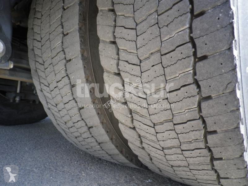 شاحنة Renault ejes 6x2*4 D320
