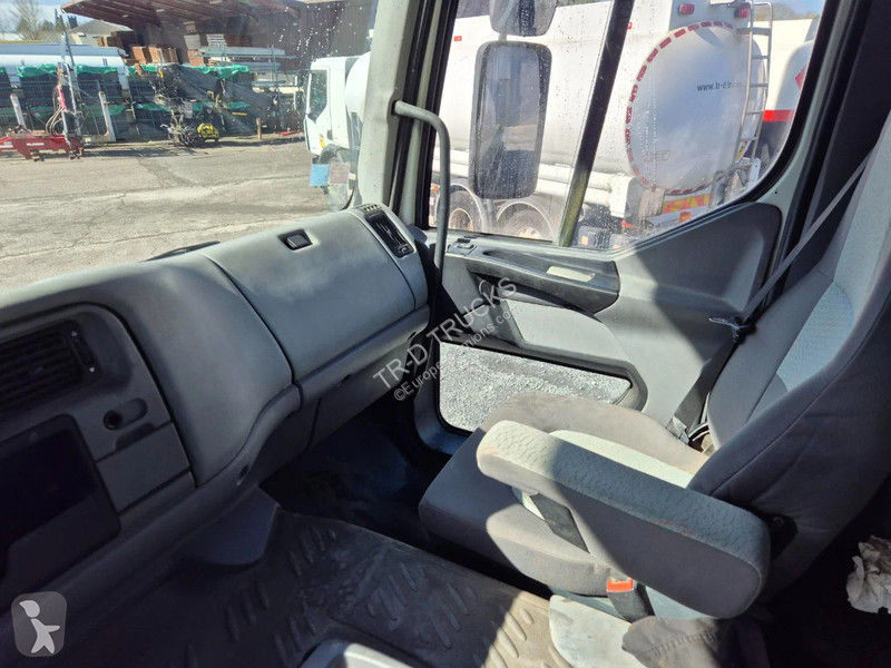 شاحنة Renault 420 - 11000L INSULATED INOX TANK...