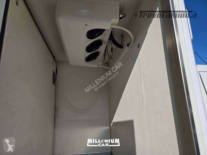 Furgoneta Iveco 50-14 NP CELLA 7 PEDANE FRC
