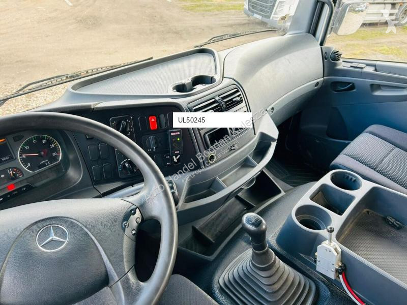 شاحنة Mercedes 1829