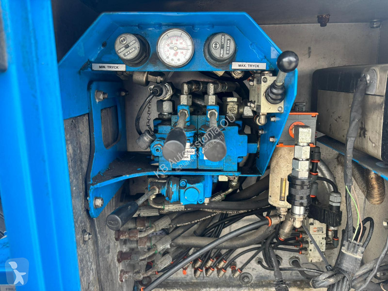 Mercedes 1323 4x2 J.Hvidtved Larsen tank 4000 l...