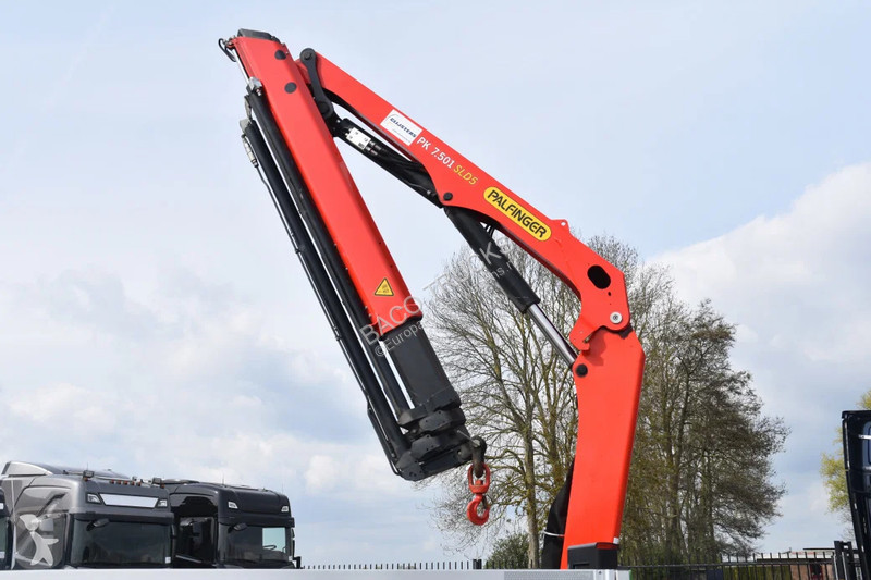 Camión DAF 230 4x2 + PAINGER PK 7.501 SLD5 - AS...