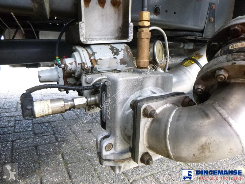 شاحنة Renault 270 4x2 fuel tank 13.3 m3 / 3 comp