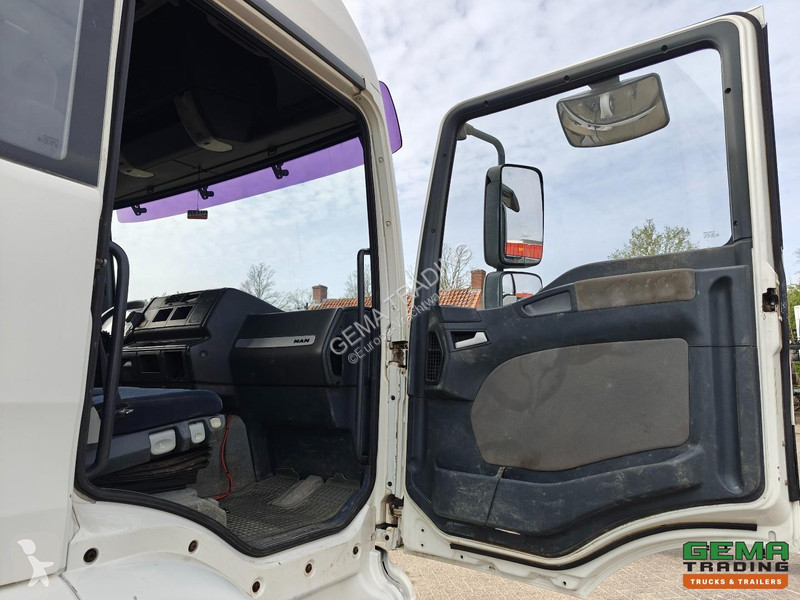 شاحنة MAN TGA 6x2 Sleeper Cab Euro3 - Enclosed...