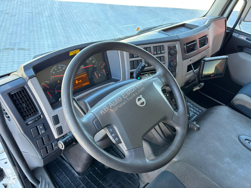 شاحنة Volvo FL 250 4x2 THERMOKING V-100 Max /...