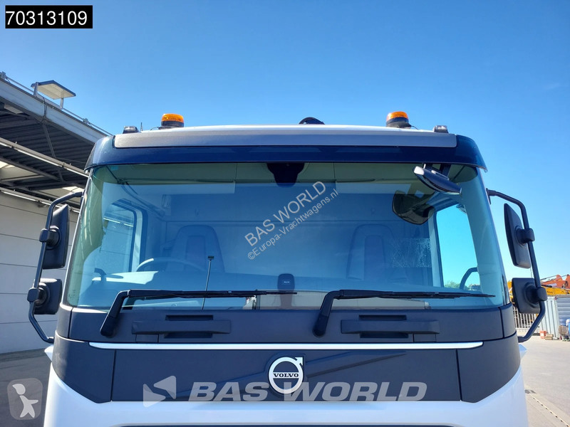 شاحنة Volvo 420  8X4 NEW RHD! Fassi F145Z.0.22...