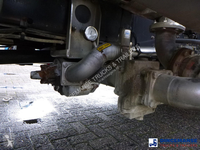 شاحنة Renault 270.18 4x2 fuel tank 13.3 m3 / 4...