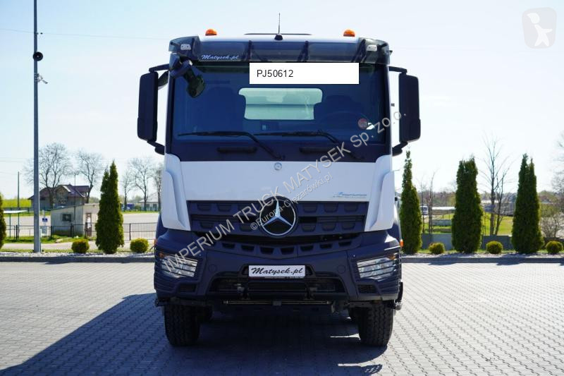 شاحنة Mercedes AROCS 3243 / 8x4 / WYWROTKA...