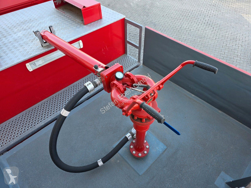شاحنة MAN Feuerwehr Schaum 2.500 Liter SLF 25/25