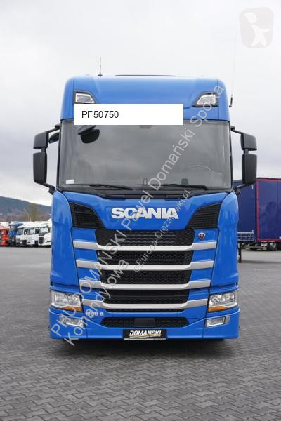 Хенгер Scania / TANDEM