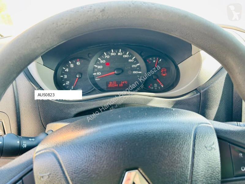 Samochód dostawczy Renault 2.3