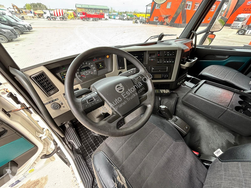 شاحنة Volvo FM 370 6x2*4 MITSUBISHI TU100 / BOX...