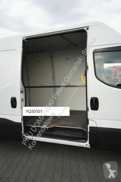 Samochód dostawczy Iveco / DAILY / 35S14 / 2,3...