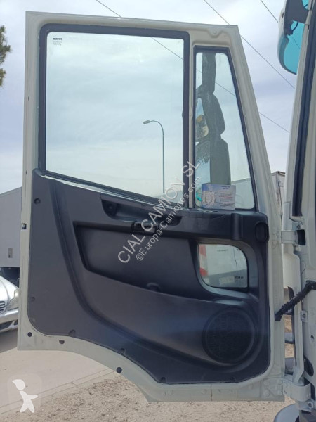 شاحنة Iveco  IG140E2CA