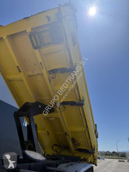 شاحنة Volvo