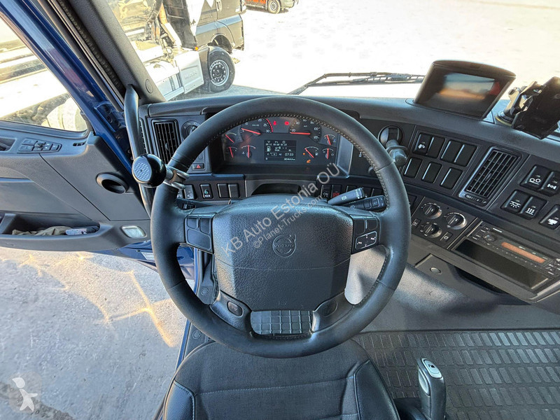 شاحنة Volvo 500 8x2 Hiab 855E-8 + JIB 145X5