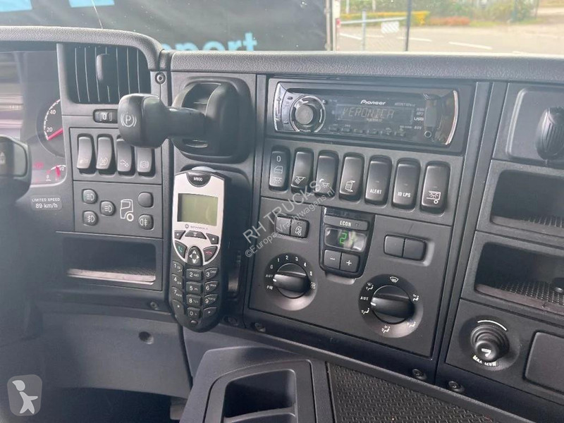 شاحنة Scania 230 4X2 EURO 5  BOX 790x246x252