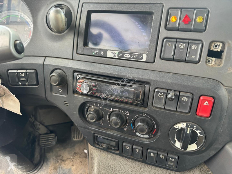 Vrachtwagen DAF 400 6X2 - EURO 6 + VDL P-18 +...