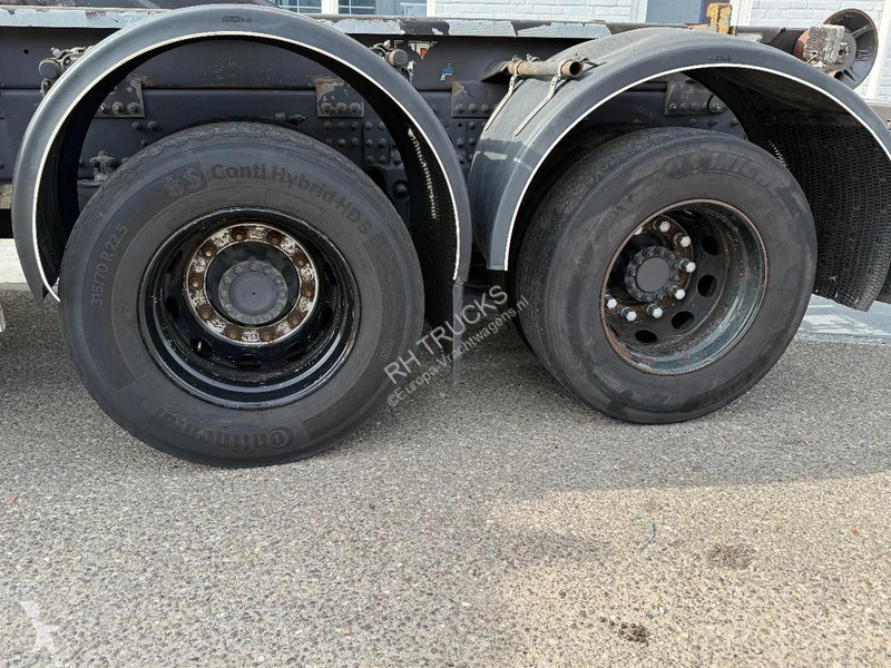 شاحنة Volvo 6X2 EURO 6 VDL 21T HOOK