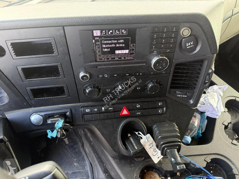 شاحنة Mercedes 1824 4X2 EURO 6 + THERMO KING +...