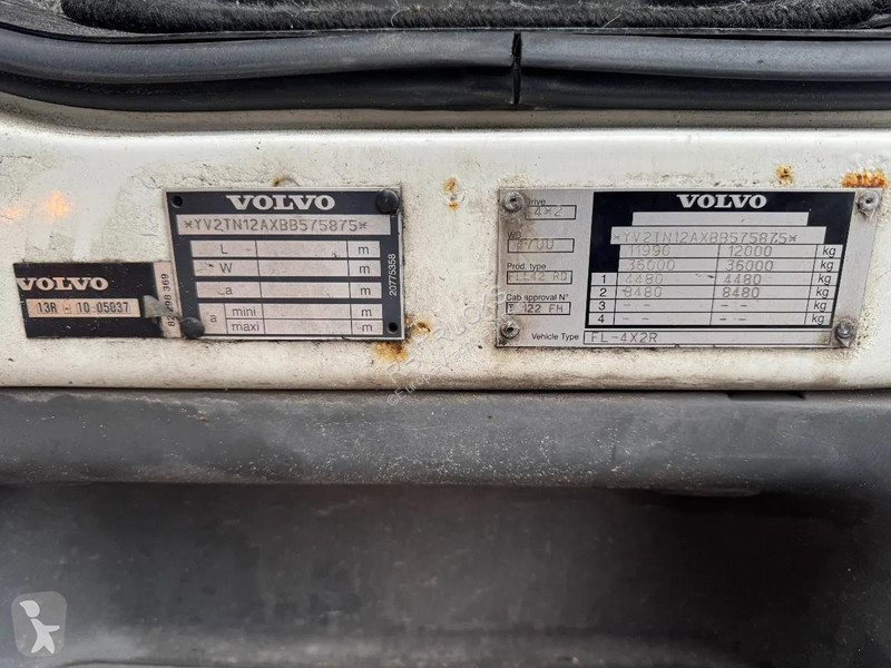 شاحنة Volvo 12.240 4X2 EURO 5 CLOSED BOX TÜV...