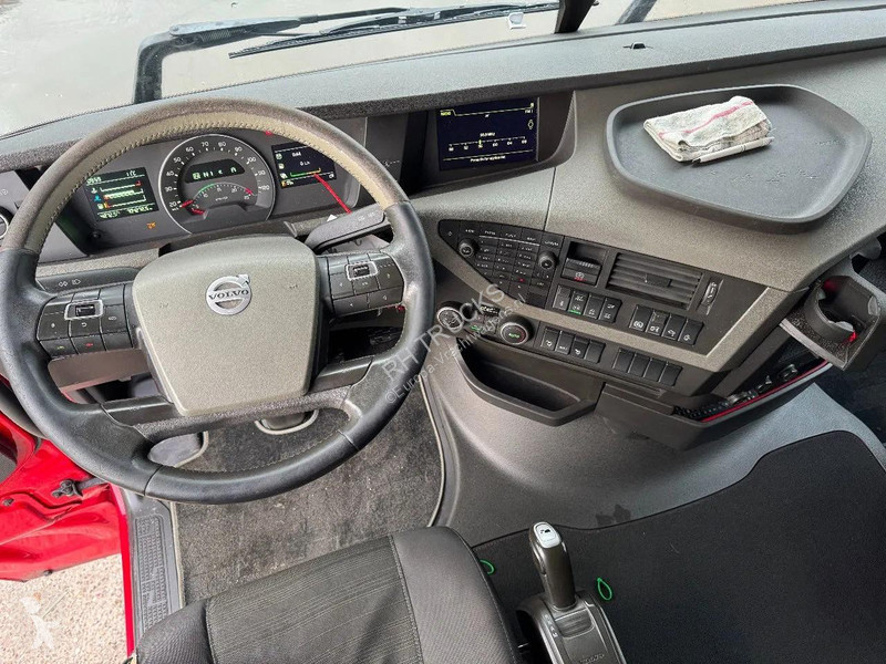شاحنة Volvo 460 6X2 EURO 6 HMF 1830 + REMOTE...