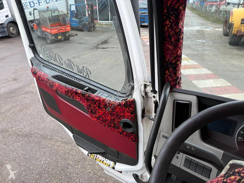 شاحنة Volvo 330, EURO 6, TUV TILL O3-2027