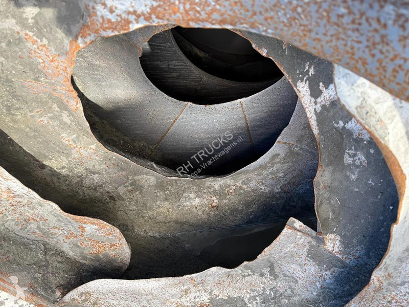 Betonárske zariadenie Renault C480 8X4 BELT +...